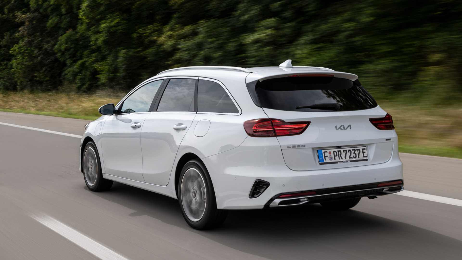 Kia Ceed Radio The Definitive Buyers Guide 2024 - e94ehra