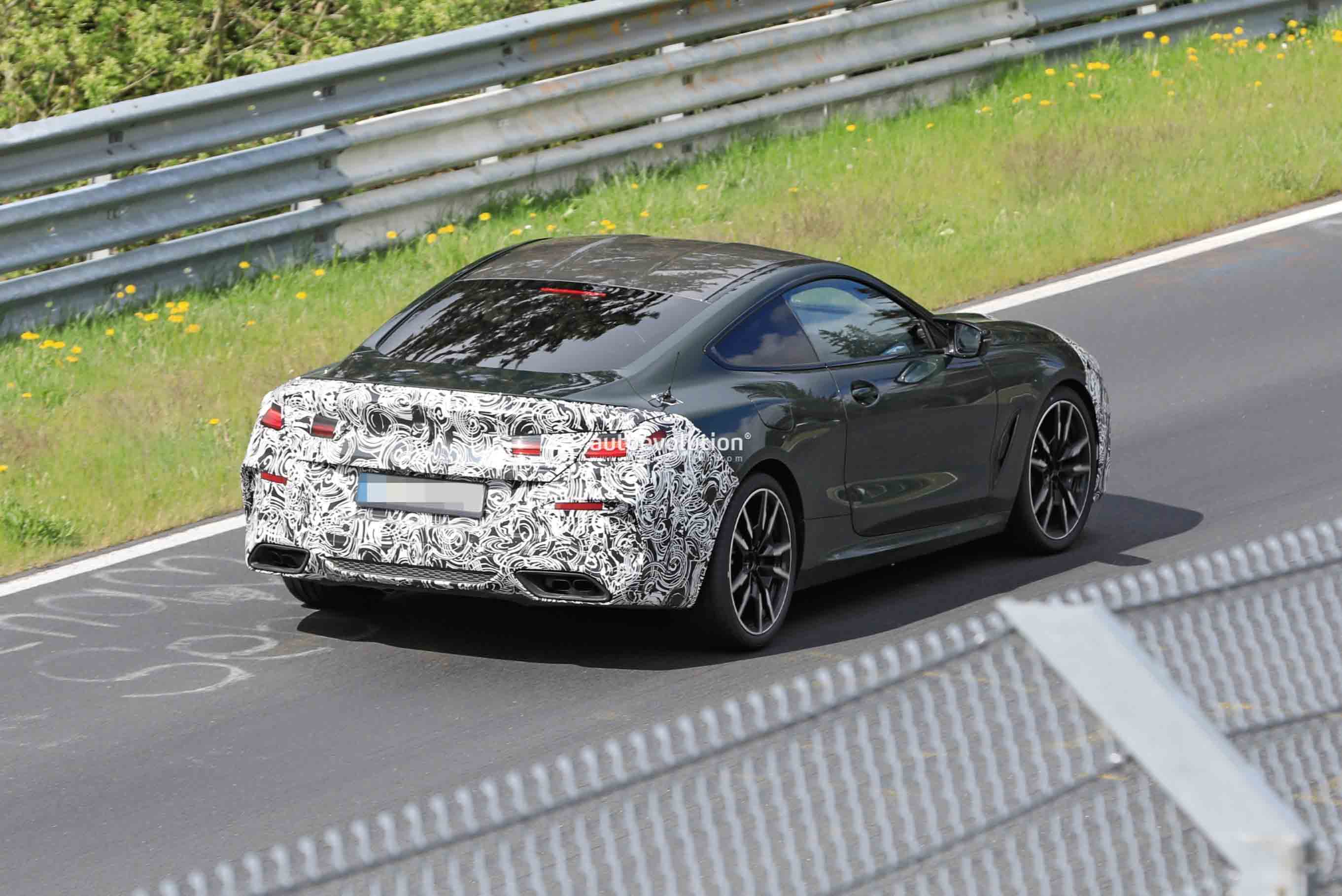 The Facelifted 2023 BMW 8 Series Spy Shots