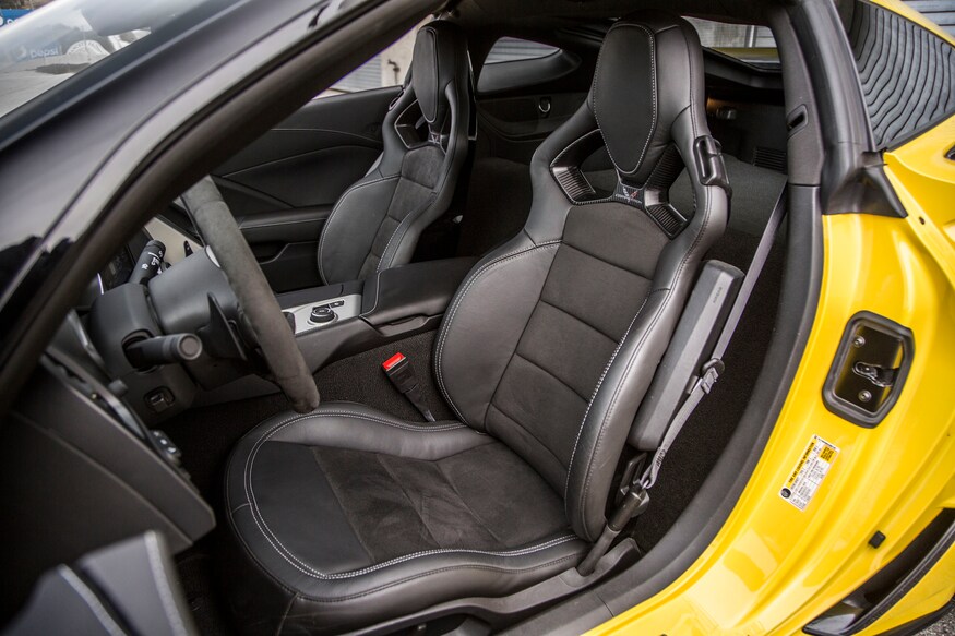 Meet 2022 Chevrolet Corvette Z06, Equipments and Specs