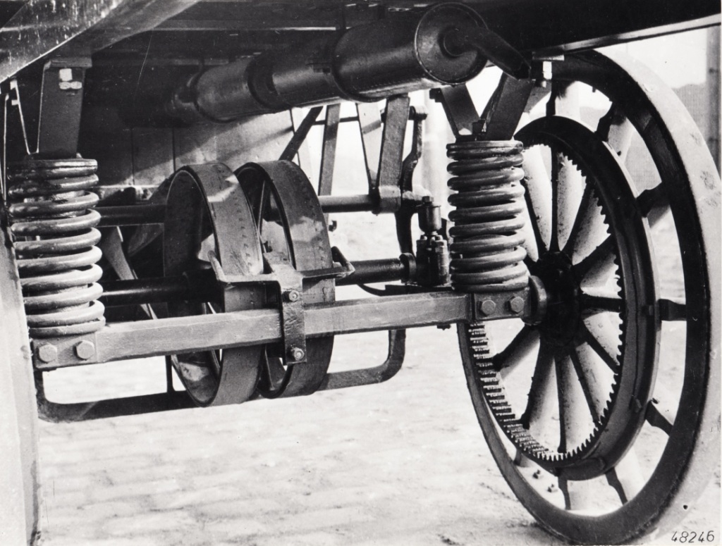 first Truck in the world by daimler