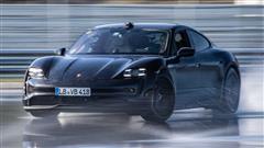 Porsche Taycan In The Guinness World Records As The Longest Drift Of Electric Vehicle