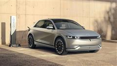 Hyundai Ioniq 5 Electric CUV Revealed With 480 KM Of Driving Range