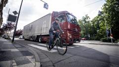 Mercedes Benz Sideguard Assist, A Life Saving Feature On Its Trucks