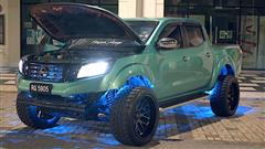 Modified Monster Nissan Navara NP300 With Massive Wheels
