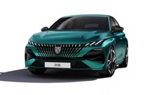 Facelifted Peugeot 308 Combines Technology and Affordability